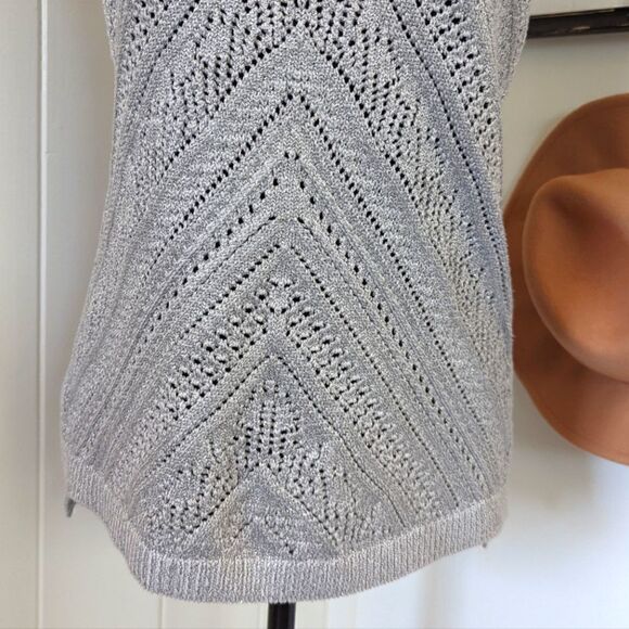 White House Black Market Metallic Sweater Vest XS Coastal Chic Preppy Glitter - Picture 5 of 12